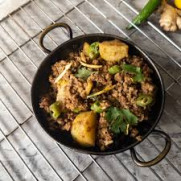 Alo Qeema (Chicken, Beef or Lamb)